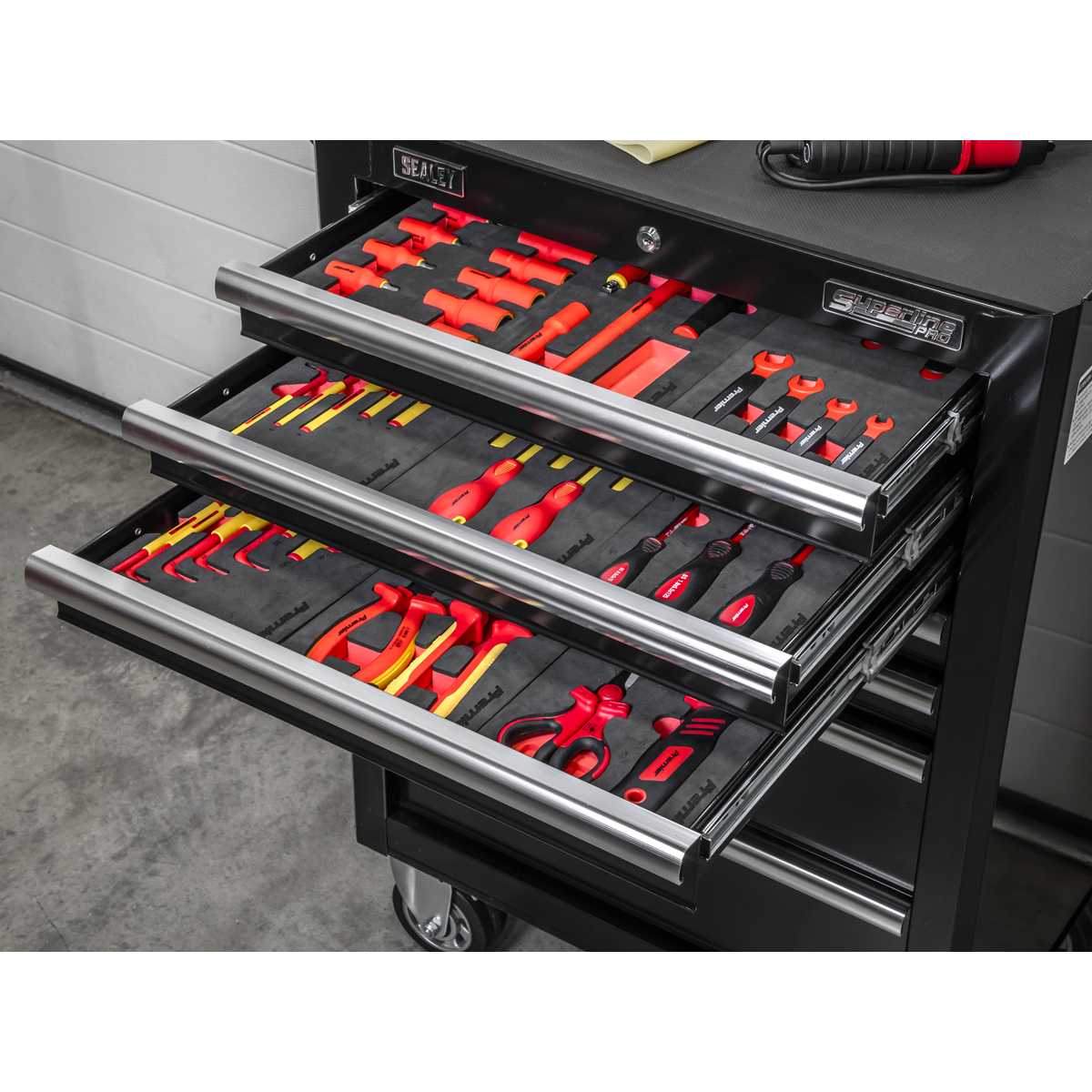 Insulated Tool Kit with 7 Drawer Rollcab 63pc