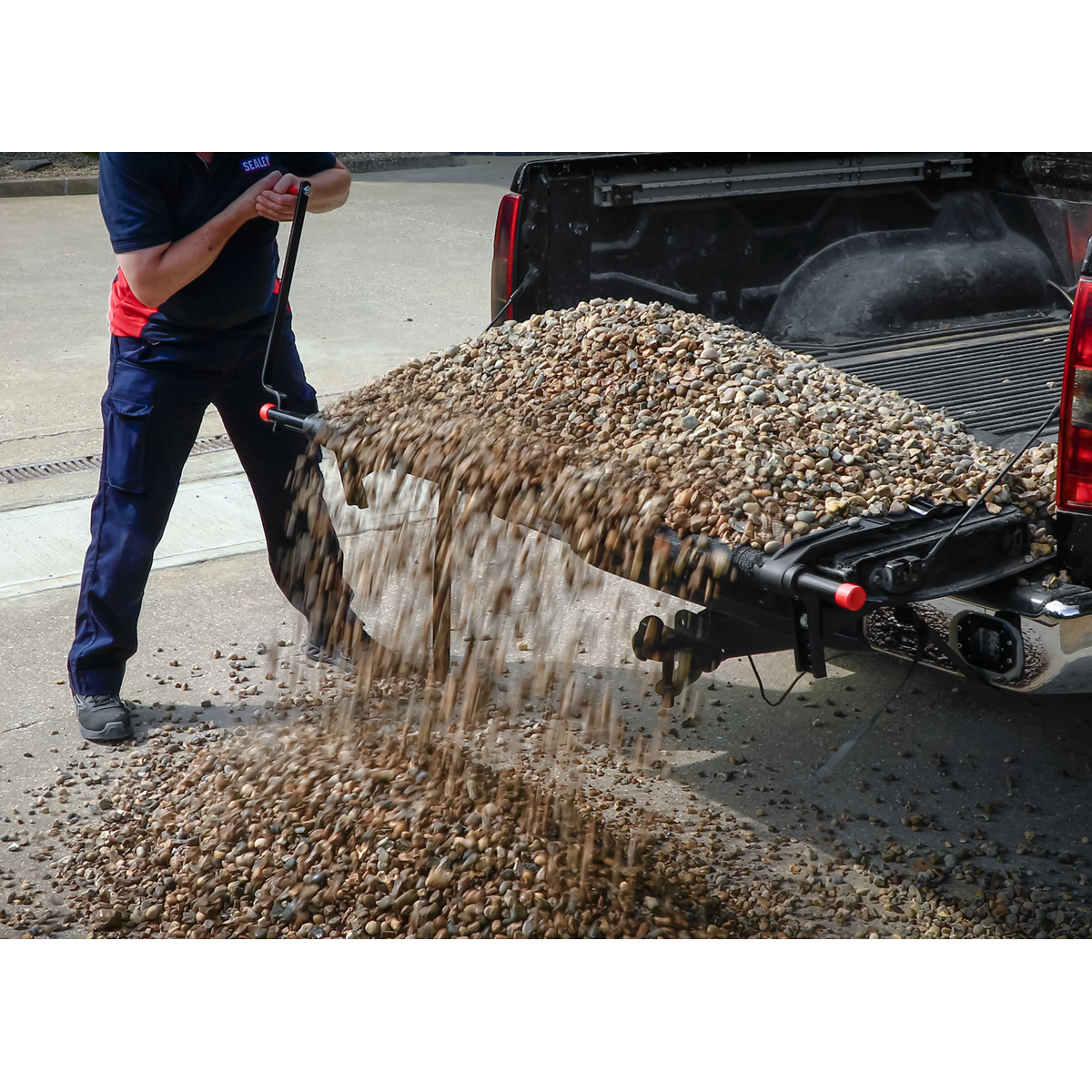 Truck Bed Cargo Unloader 900kg Capacity