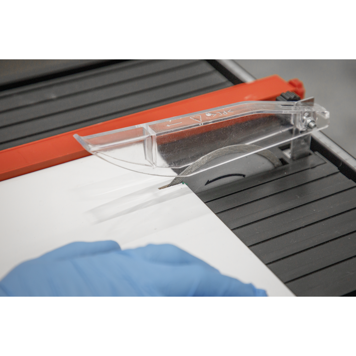 Portable Tile Cutter 115mm 500W/230V