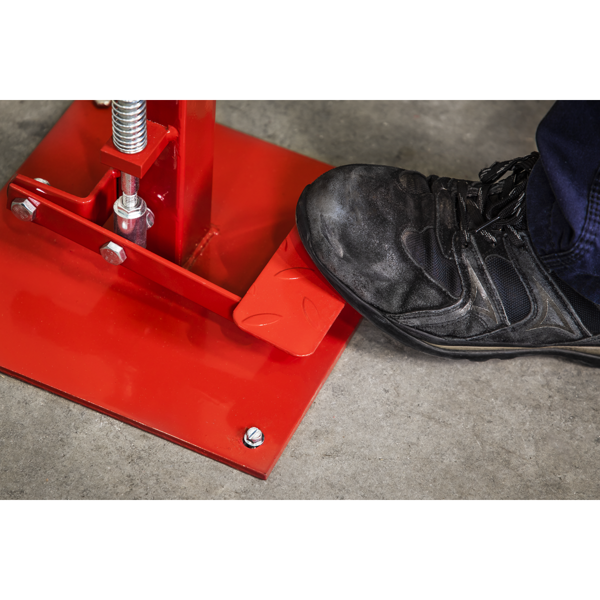 Manual Tyre Spreader with Stand