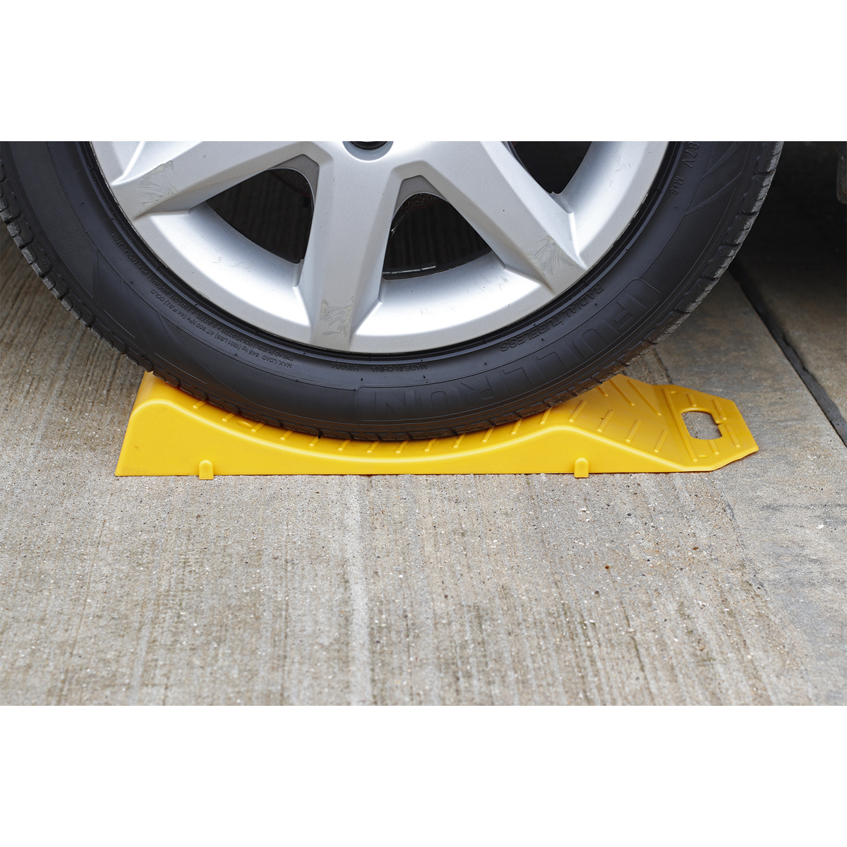 Tyre Savers - 2.5 Tonne Capacity per Ramp 5 Tonne Capacity per Pair