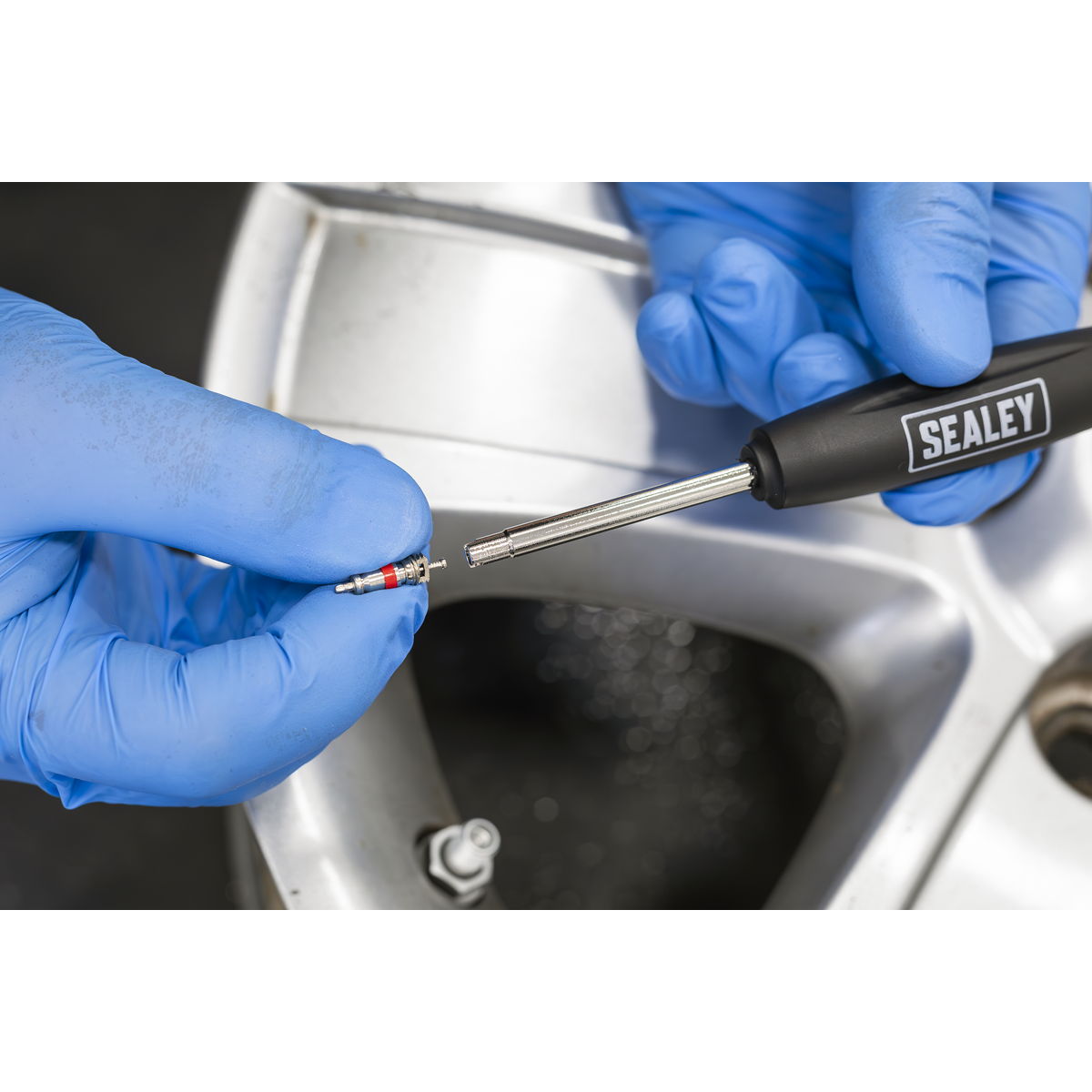 Torque Limited Tyre Valve Tool
