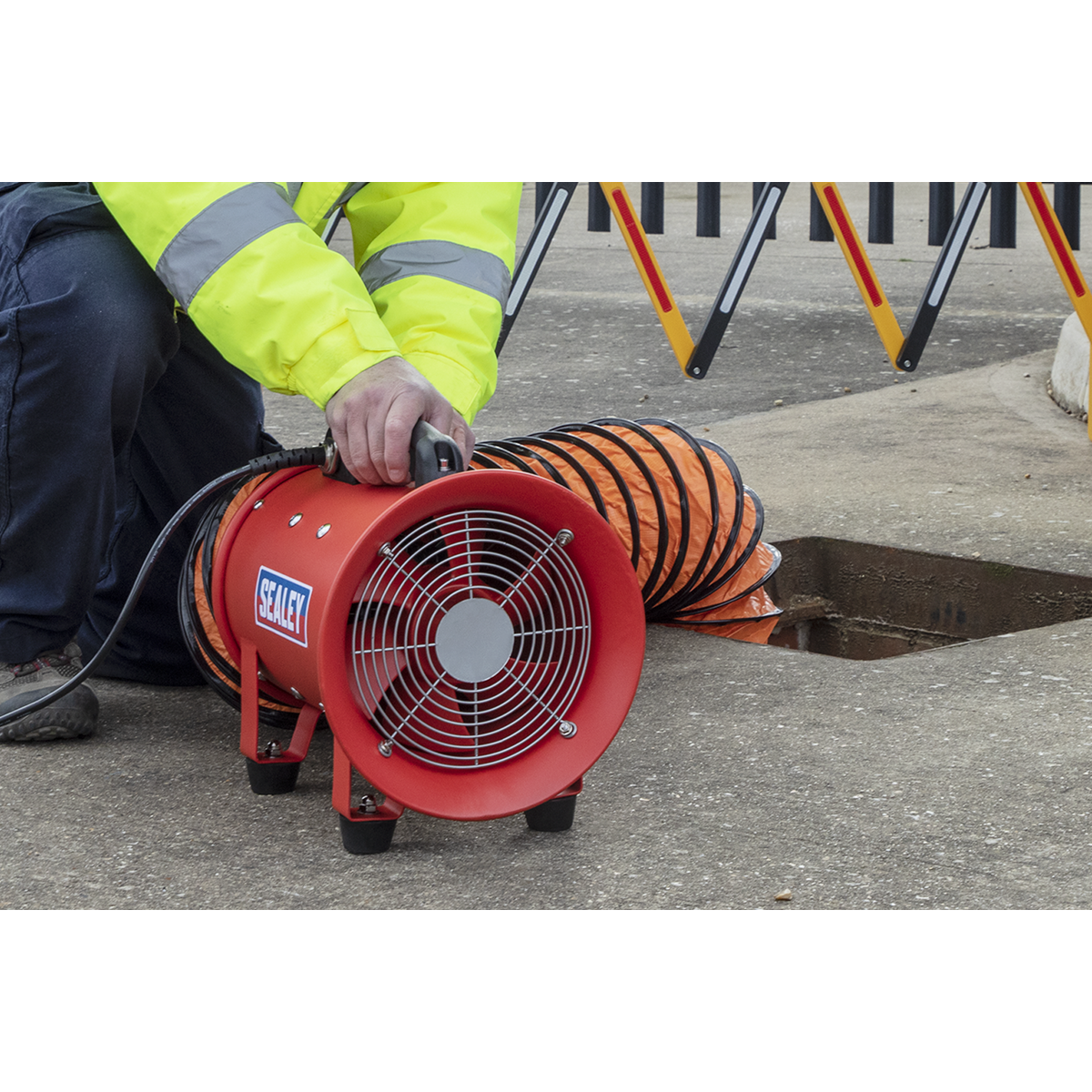 Portable Ventilator with 5m Ducting 200mm