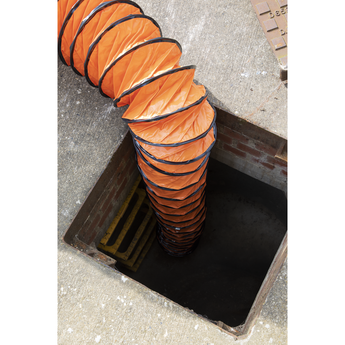 Portable Ventilator with 5m Ducting 250mm