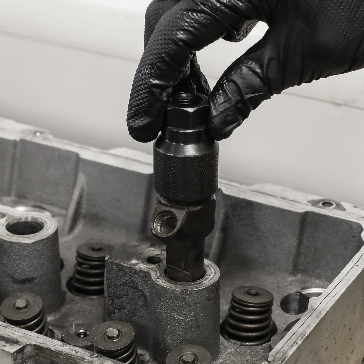 Pneumatic Diesel Injector Puller