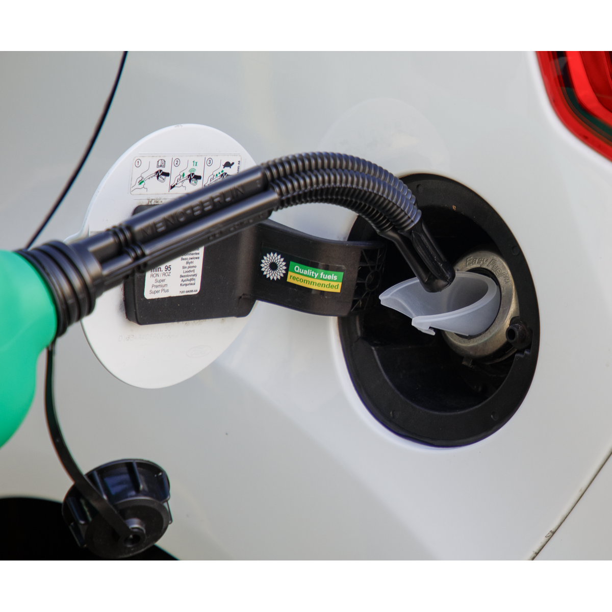 Petrol Emergency Fuel Funnel for Ford