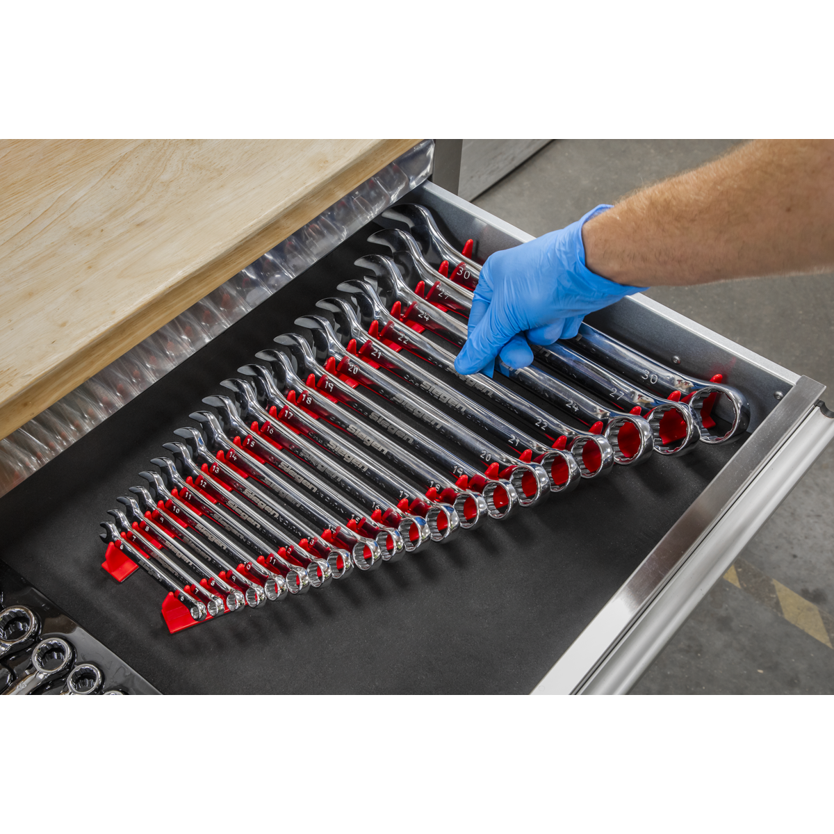 Premier Magnetic Sharks Teeth Spanner Rack 2pc