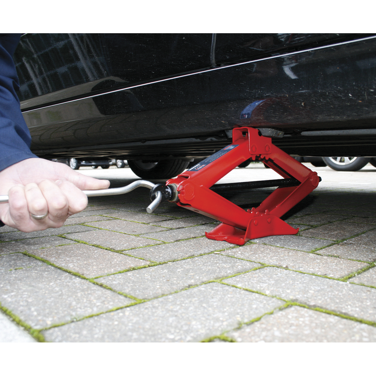 Heavy-Duty Scissor Jack 1.5 Tonne
