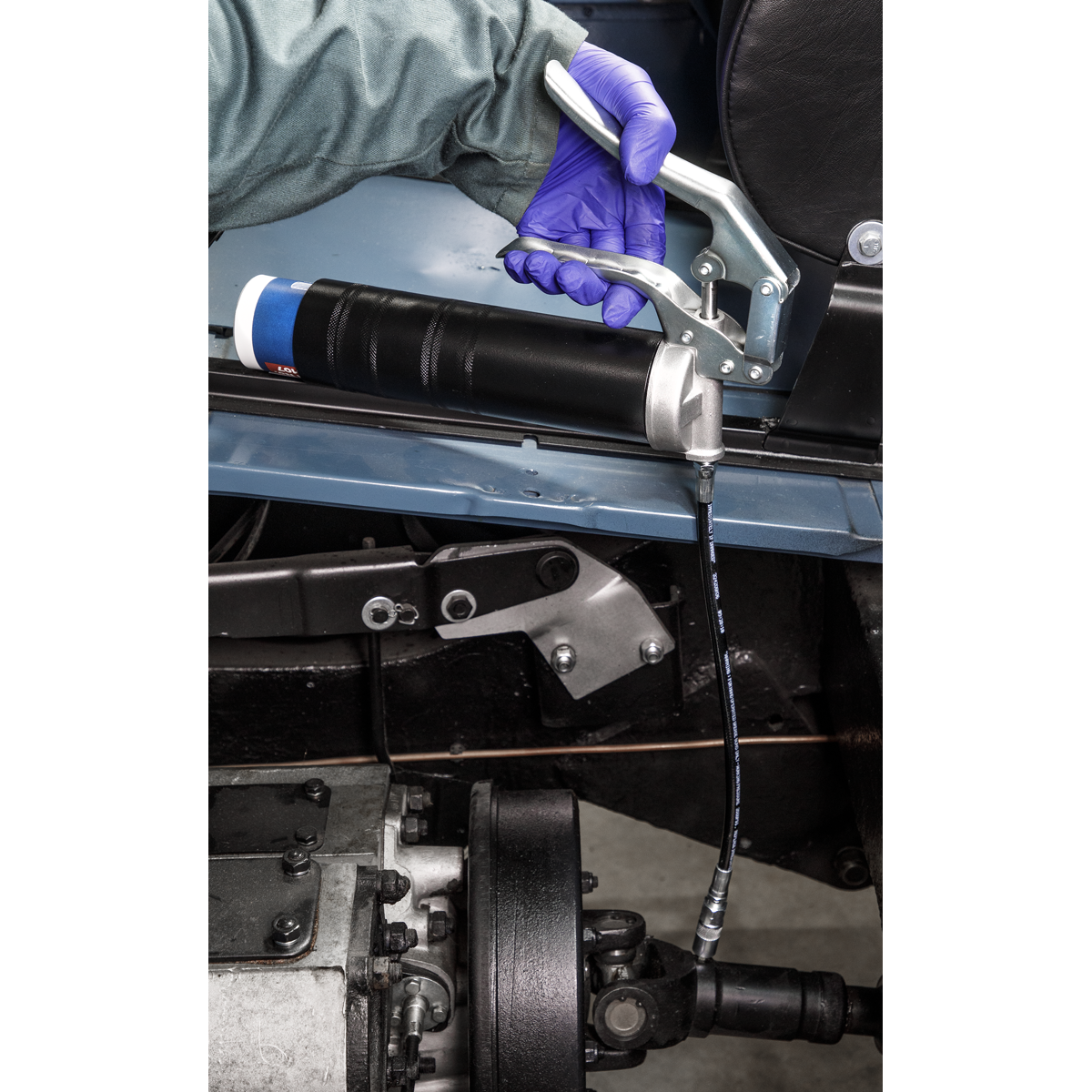 Pistol Style Screw-Type Grease Gun