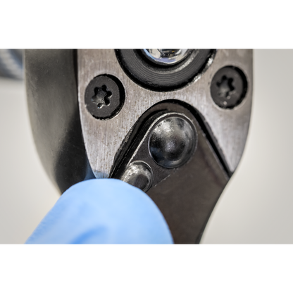 Premier Black Ratchet Wrench
