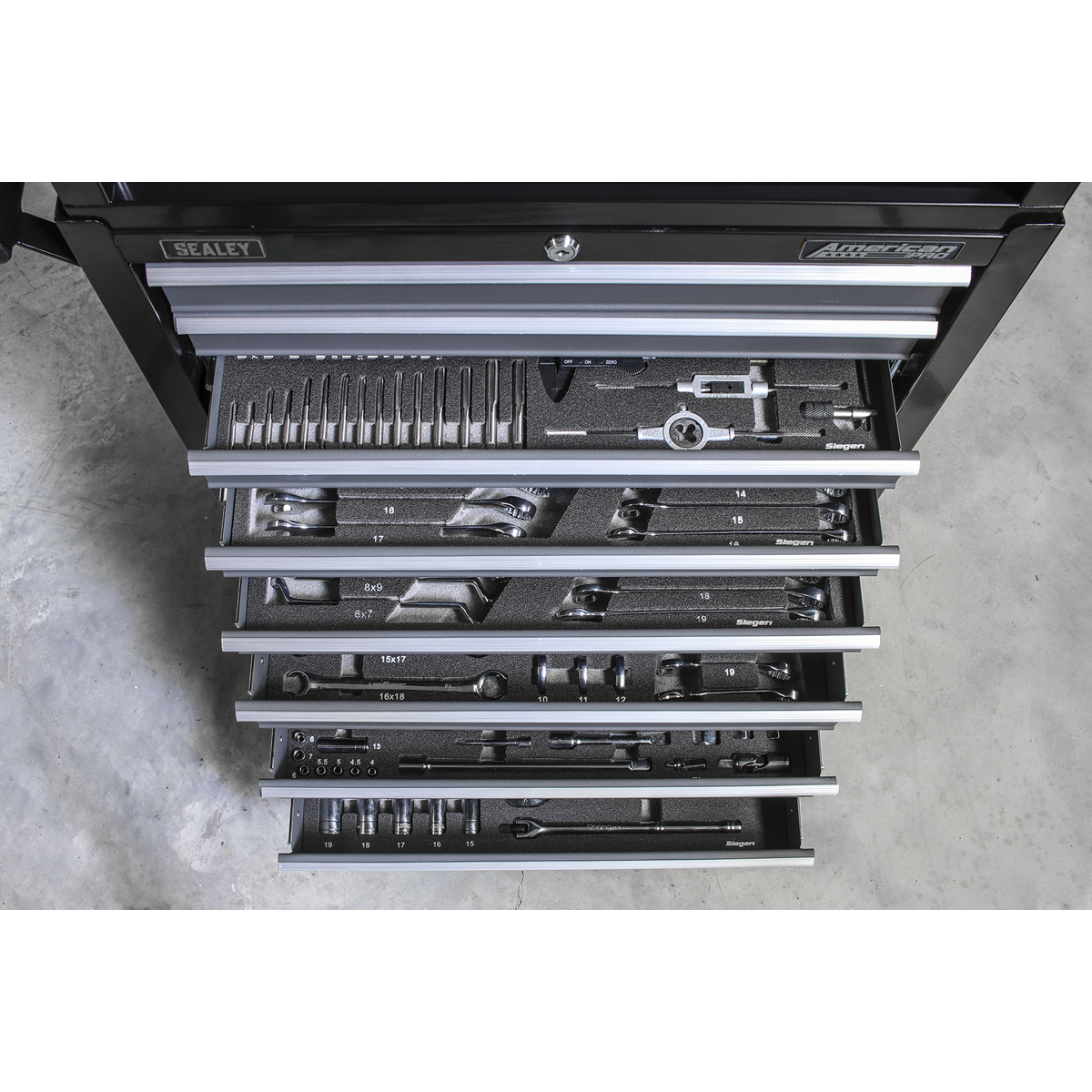 American PRO® Rollcab 8 Drawer - Black/Grey