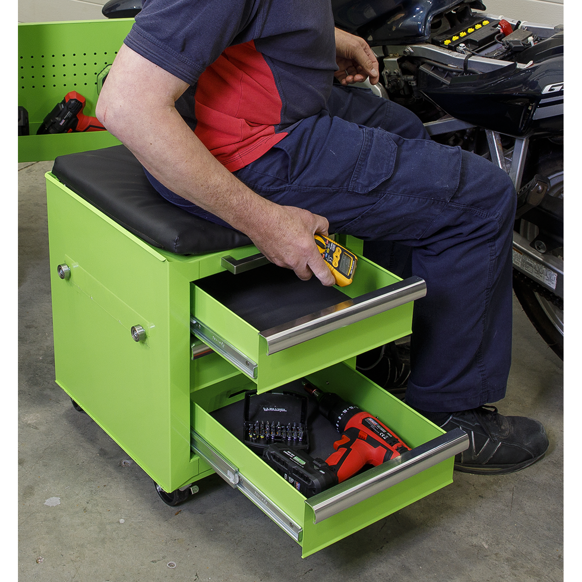 Superline PRO® Rollcab 3 Drawer with Utility Seat