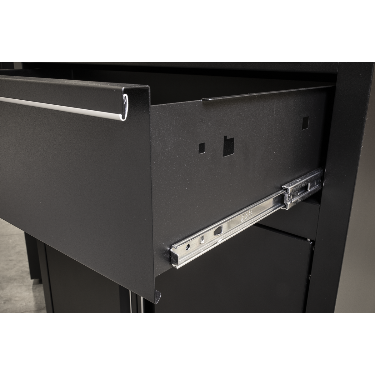 Superline PRO® Rapid-Fit Modular Garage Storage System 4.6m