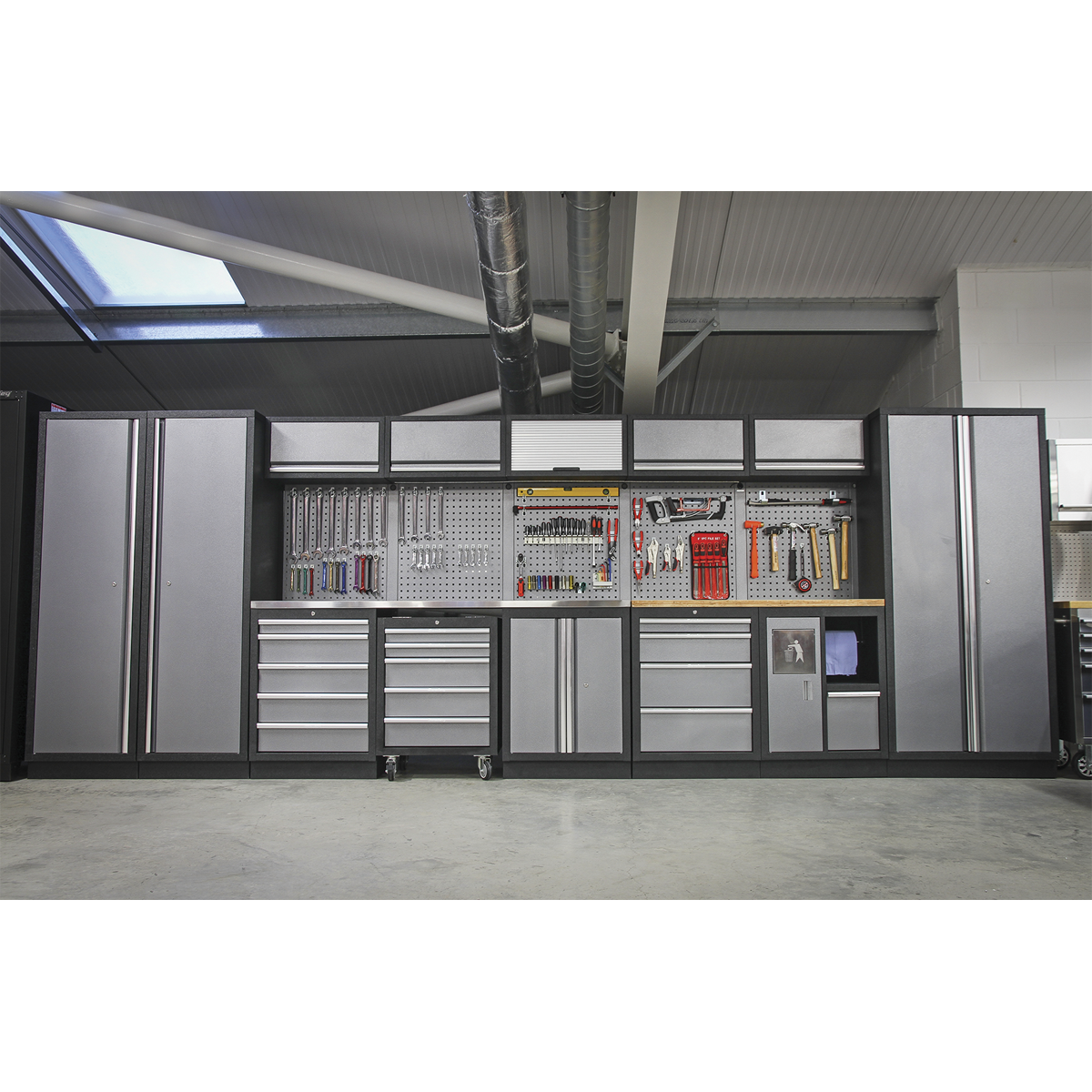 Superline PRO® Storage System with Wood Worktop 4.92m