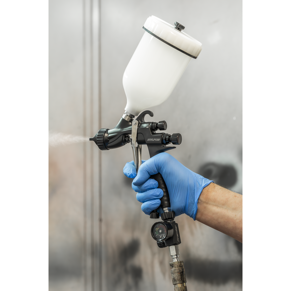 Premier On-Gun Air Pressure Regulator/Gauge with Glass Lens