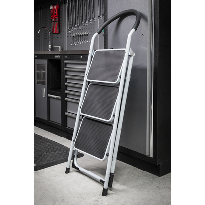 Step Stool 3-Tread 150kg Capacity - BS EN 14183