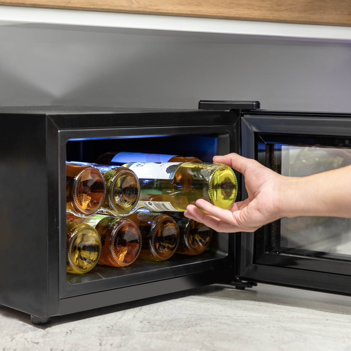 Baridi 8 Bottle Tabletop Wine Fridge & Cooler