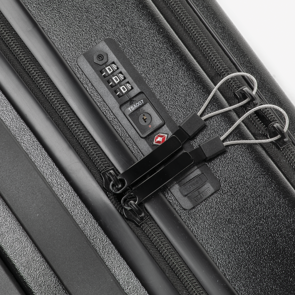 Dellonda Cabin Size Luggage with Laptop Compartments & Dual TSA Lock