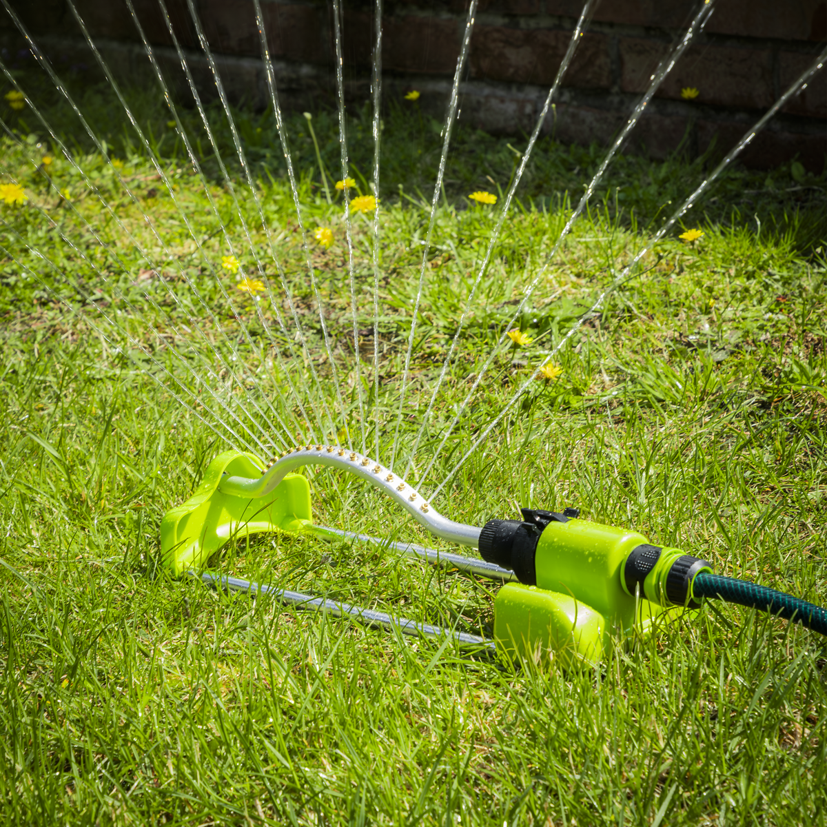 Oscillating Water Sprinkler 17 Nozzles with Brass Heads