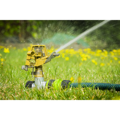 Pulsating Water Sprinkler on Metal Spike