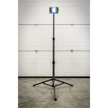 Portable Floodlight & Telescopic Tripod 15W COB LED