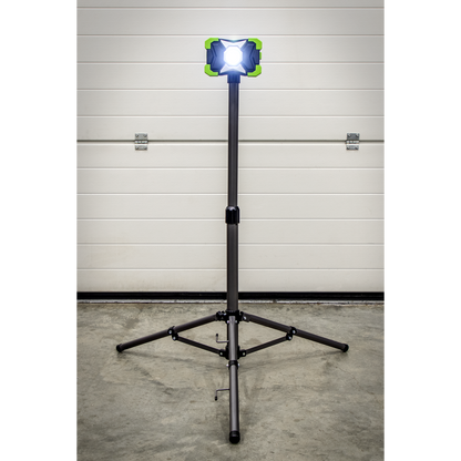 Portable Floodlight & Telescopic Tripod 15W COB LED