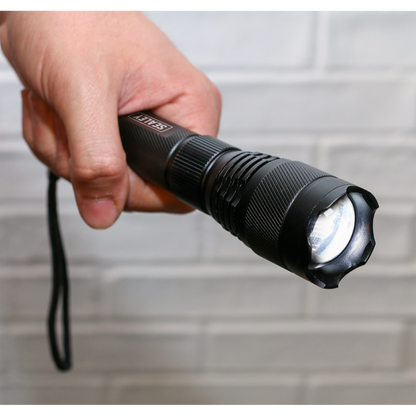 Rechargeable Aluminium Torch with Adjustable Focus 10W SMD LED