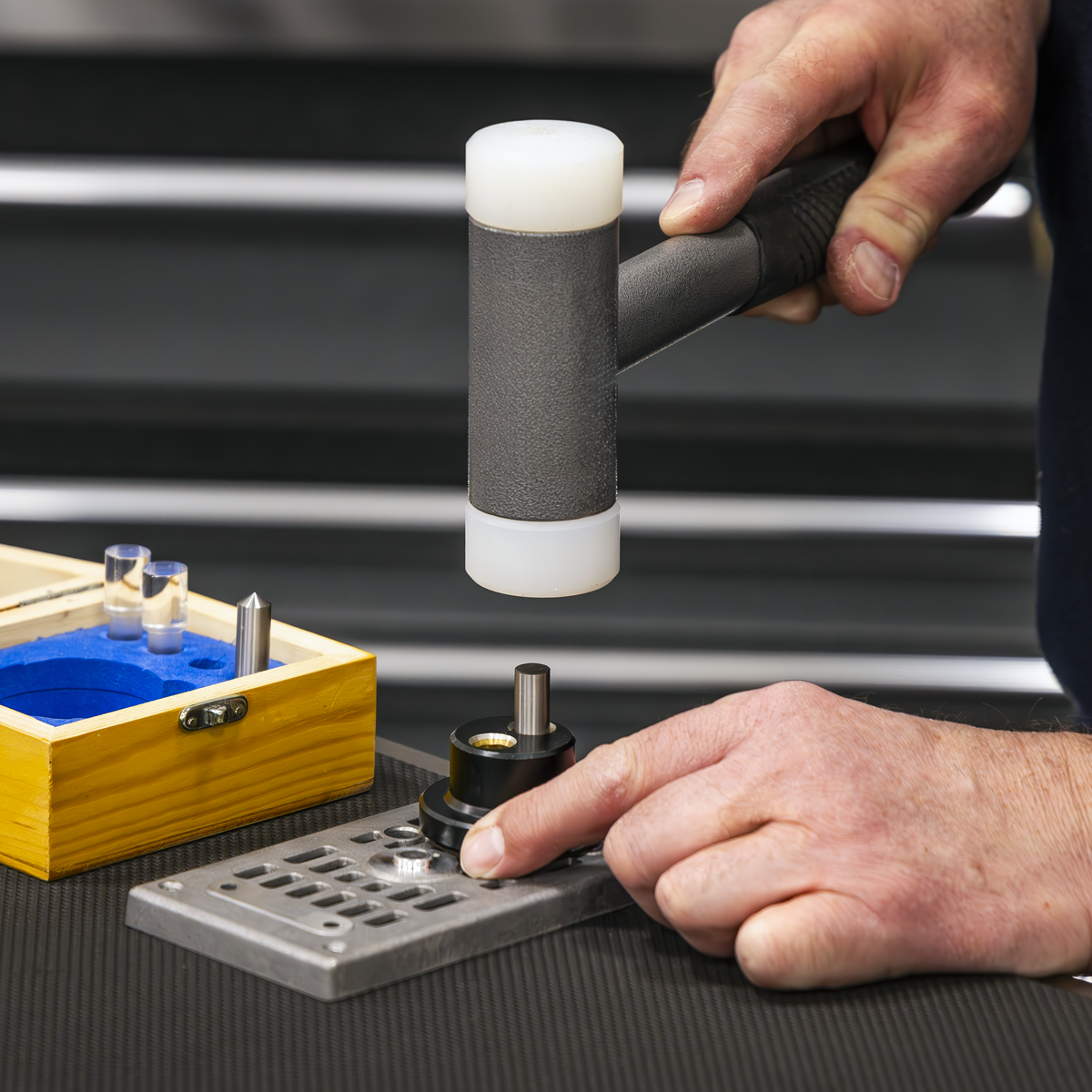 Optical Centre Punch Set