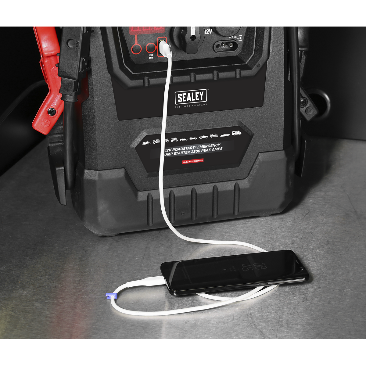12V RoadStart® Emergency Jump Starter 2300 Peak Amps - DEKRA Approved