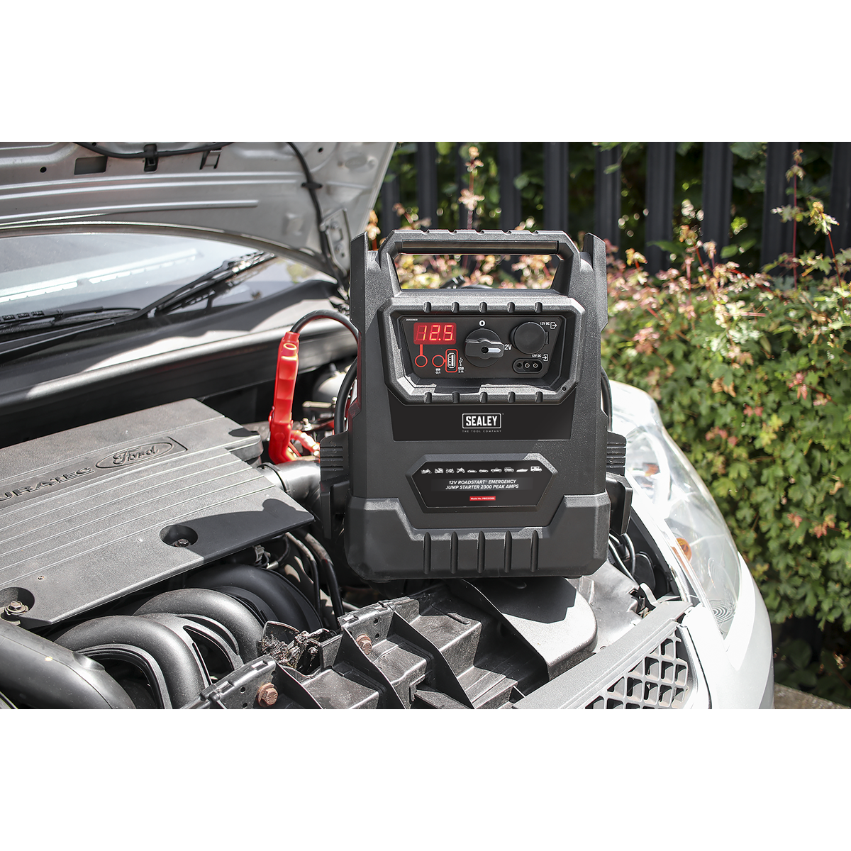 12V RoadStart® Emergency Jump Starter 2300 Peak Amps - DEKRA Approved