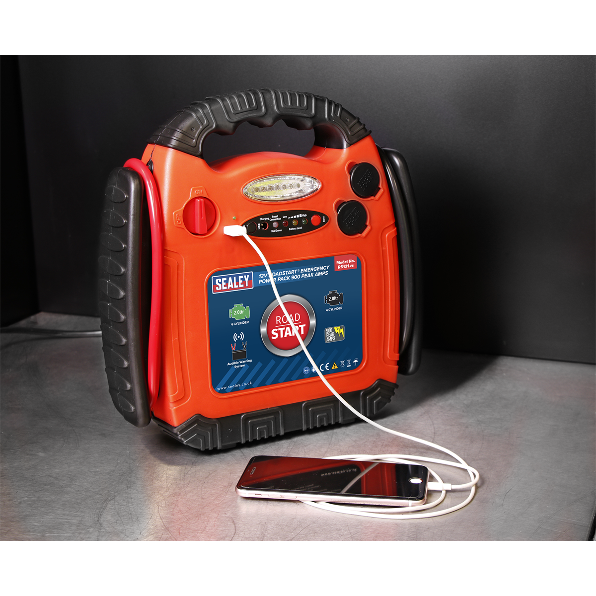 RoadStart® 12V Emergency Jump Starter 900 Peak Amps