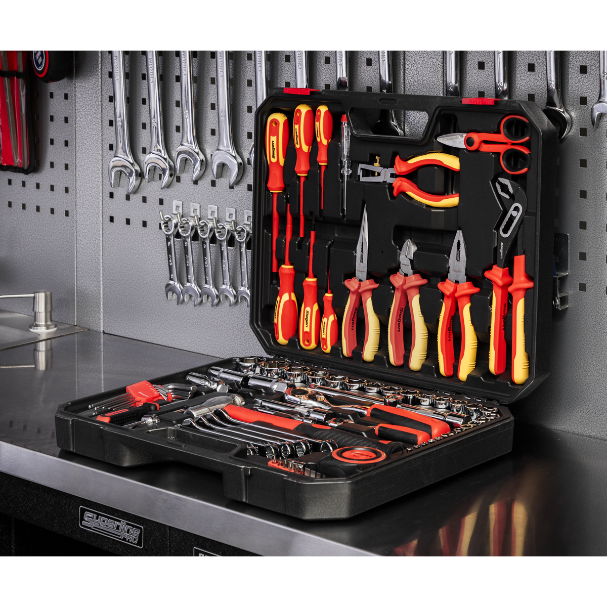 Siegen Electrician's Tool Kit 90pc