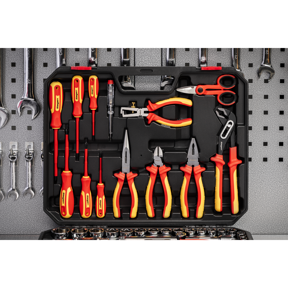 Siegen Electrician's Tool Kit 90pc