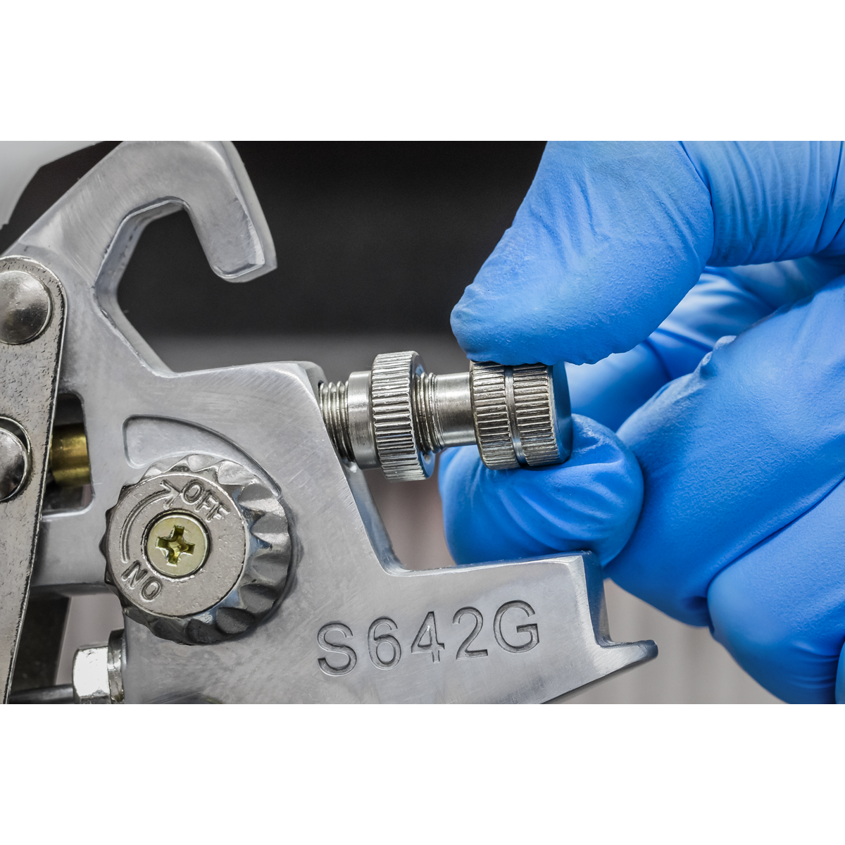 Siegen General-Purpose Gravity Feed Spray Gun 1.8mm Set-Up