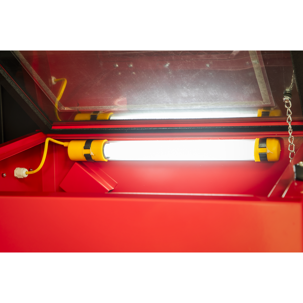 Shot Blasting Cabinet with Gun 640 x 490 x 490mm
