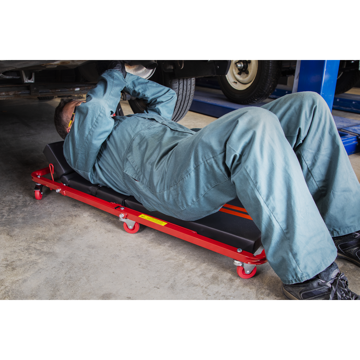 Steel Creeper/Seat with 7 Wheels & Adjustable Head Rest