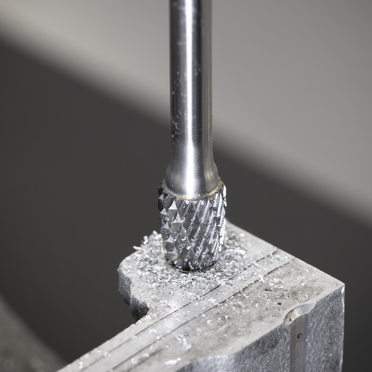 Tungsten Carbide Rotary Burr Extra-Long Arc Round Nose 10mm