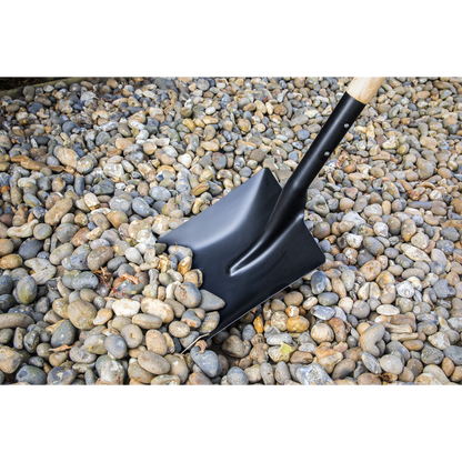 Shovel with 710mm Wooden Handle
