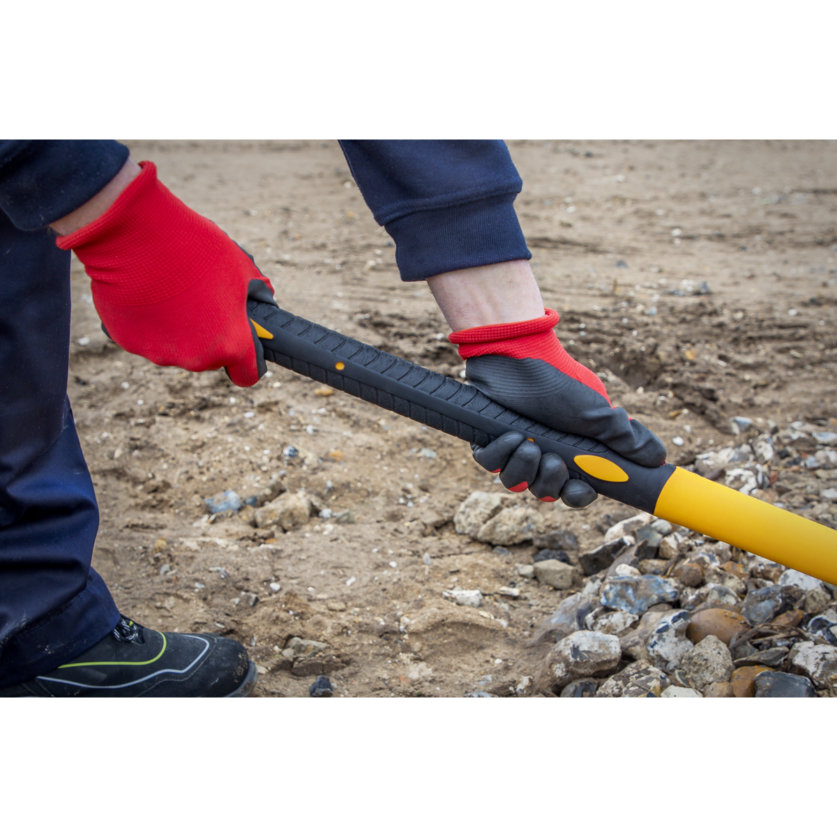 Premier Railroad Pick Axe with Fibreglass Handle