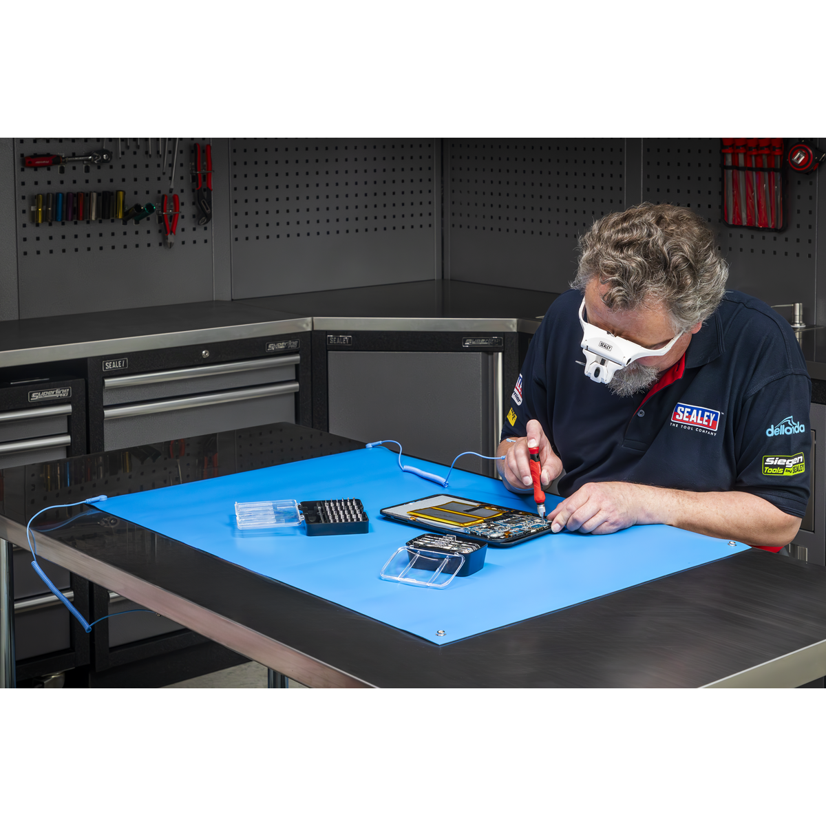 Anti-Static Bench Mat 900 x 600mm