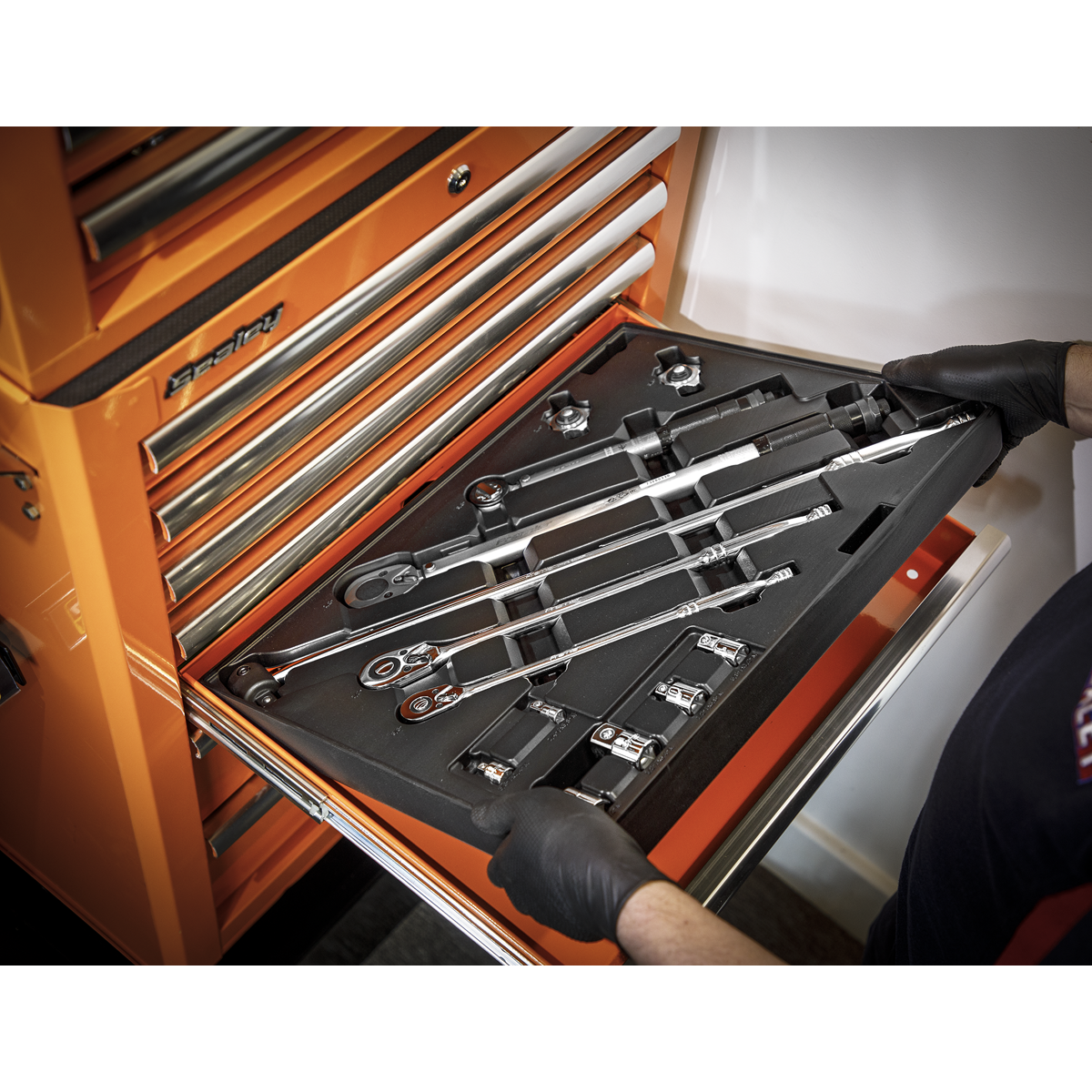 Premier Ratchet, Torque Wrench, Breaker Bar & Socket Adaptor Set with Tool Tray 13pc