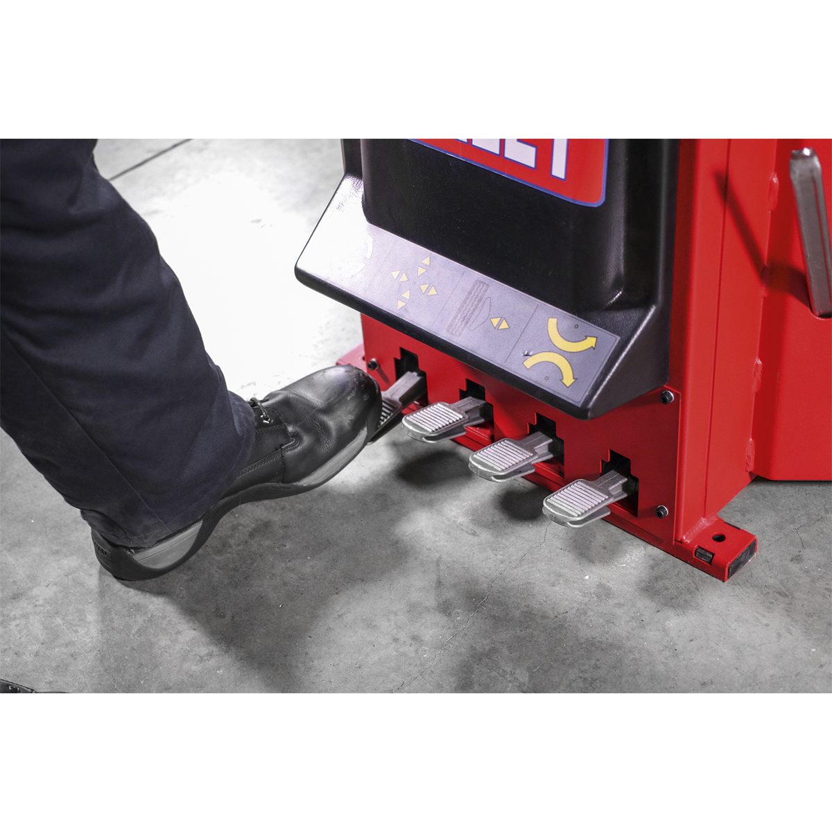 Automatic Tyre Changer