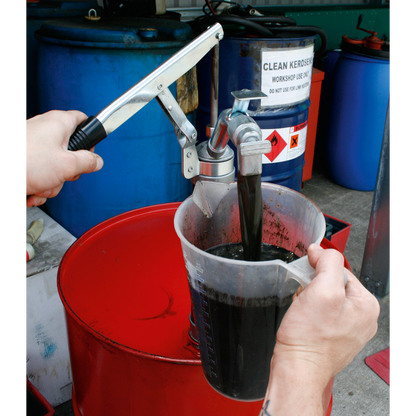 Heavy-Duty Lever Pump with Swivel Handle