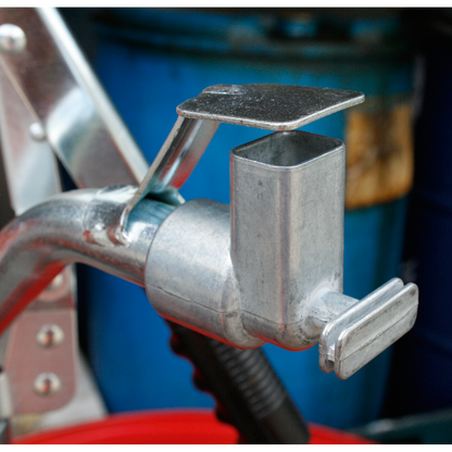 Heavy-Duty Lever Pump with Swivel Handle