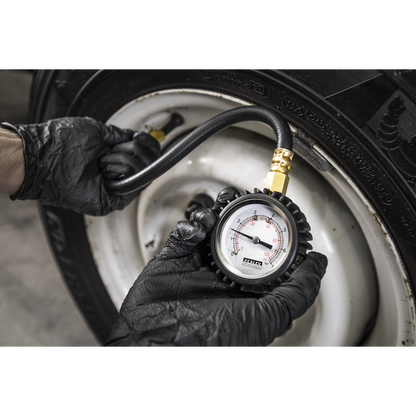 Tyre Pressure Gauge with Clip-On Chuck