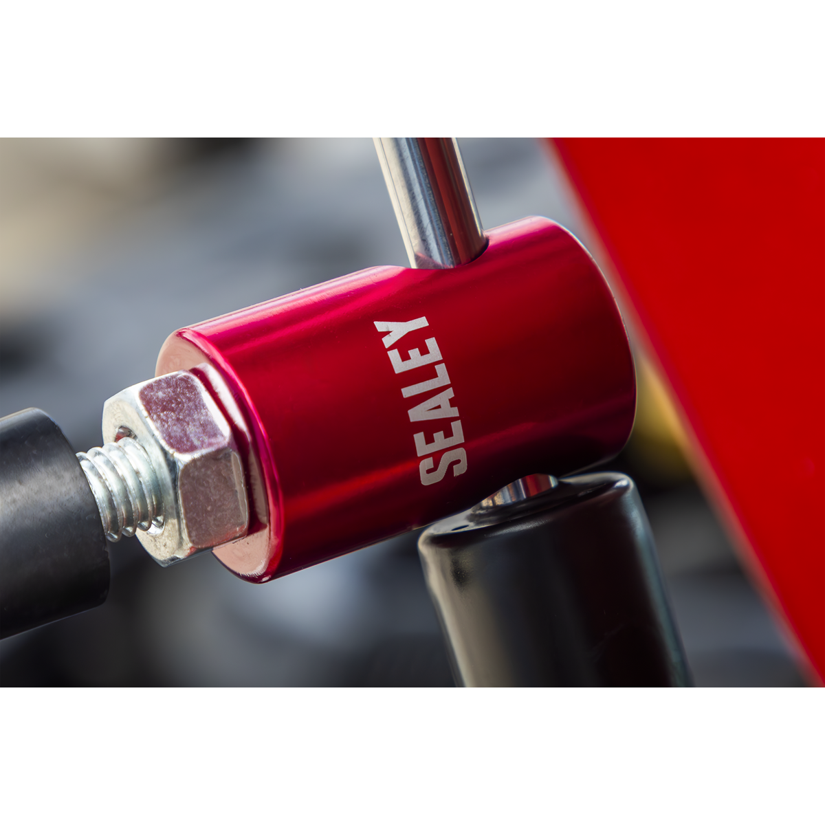 Bonnet Strut Clamp