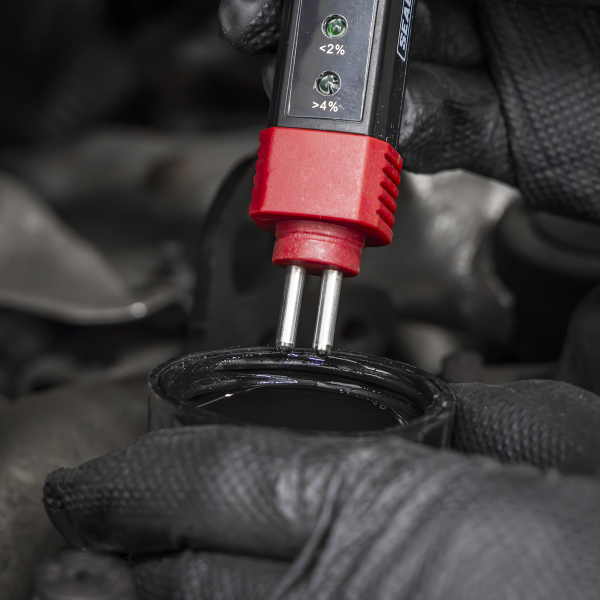2-In-1 Brake Fluid Tester & Tyre Pressure Gauge