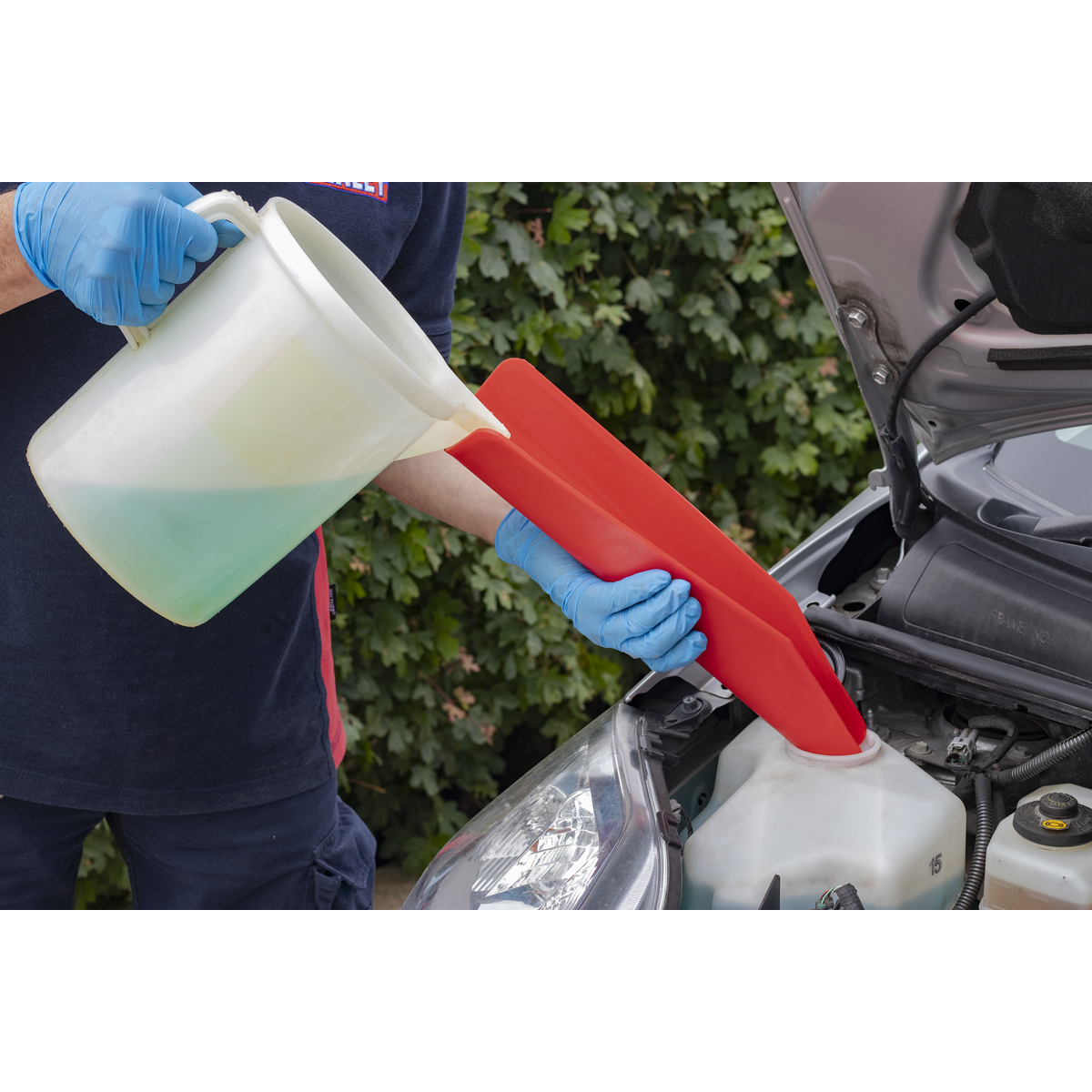 Flexible/Mouldable Funnel